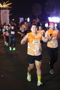 BIB: 24981, 22829
                            <button type="button" onclick="openModal(23228898)" class="btn btn-primary btn-sm float-right btn-popup" data-toggle="modal" data-target=".modal-high-quality">
                        <i class="fas fa-shopping-cart"></i> Add to Cart
                    </button>
                                            <button type="button" onclick="isThisMe(23228898, true)" class="btn btn-success btn-sm float-right btn-popup btn-isme hidden" data-toggle="tooltip" data-placement="bottom" title="นี่คือรูปของคุณใช่ไหม คลิกที่นี่เพื่อเอาเข้าอัลบั้ม">
                        <i class="fas fa-plus"></i> Add to album
                    </button>
                    <button type="button" onclick="isThisMe(23228898, false)" class="btn btn-warning btn-sm float-right btn-popup btn-isnotme hidden">
                        <i class="fas fa-ban"></i> Remove from album
                    </button>